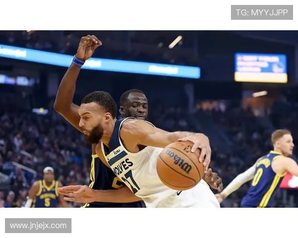 弗拉格15分里德22+12戈贝尔两双森林狼击败独行侠取得胜利