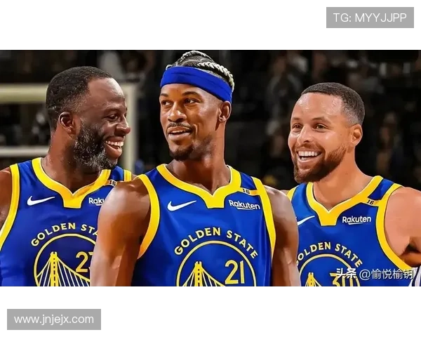 勇士与太阳首发阵容解析库里巴特勒领衔对决精彩瞬间回顾